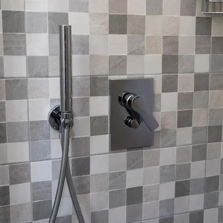 Apartman Oplonti 76 *