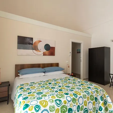 Apartamento Oplonti 76 *