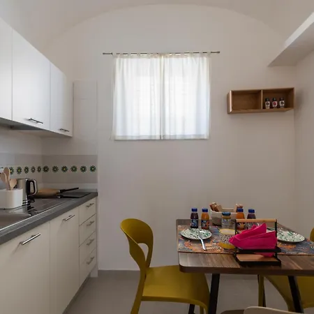 Oplonti 76 * Torre Annunziata