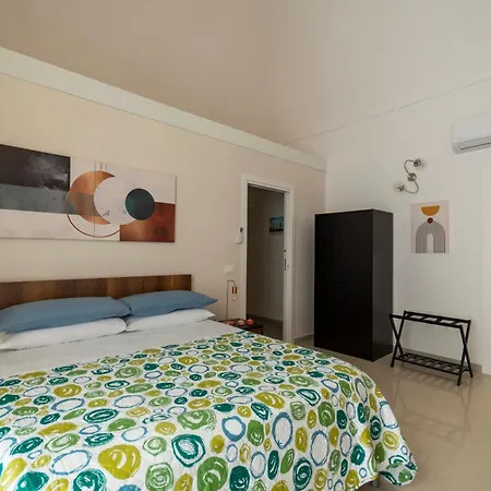 Oplonti 76 * Torre Annunziata